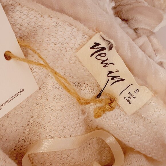 Very J New In Shaggy Sweater NWT - Picture 7 of 14